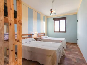Agréable villa entièrement équipée avec piscine privée, terrasse et barbecue | Vue montagne - Image 4