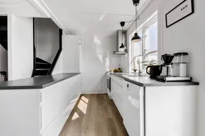 Lovely holiday home with pool & barbeque - Image 3