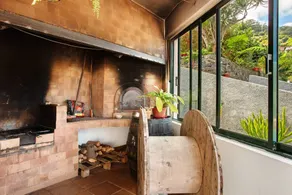 Spacieuse maison entièrement équipée avec piscine privée, jardin et internet haut débit | Vue montagne | Idéale pour le télétravail | Avec animaux bienvenus - Image 3