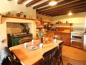 Cottage with terrace & garden | Beach view - Image 3