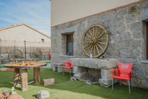 Ferienhaus mit Garten und Grill | Stadtblick - Image 3