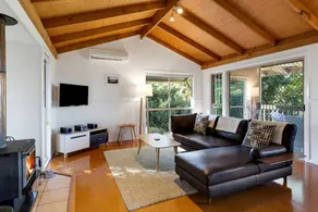 Cosy Swedish-Style Mountain Chalet with Valley Views near Ravensbourne National Park, Queensland - Image 2