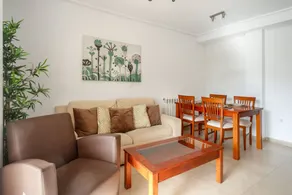 Voll ausgestattete tolle Ferienwohnung mit Terrasse, Pool und Whirlpool | Stadtblick | Haustiere sind willkommen - Image 4