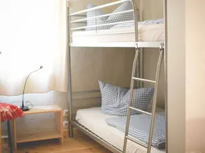Family-oriented charming private room with garden - Image 2
