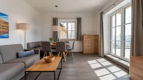 Appartamento con terrazza e piscina - Image 4