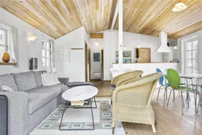 Fully equipped house with BBQ, terrace & jacuzzi | Next to the beach - Image 3