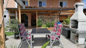 Child-friendly beautiful holiday apartment with terrace, barbeque & garden - Image 3