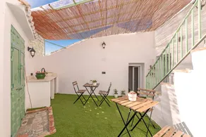 Ferienhaus mit Garten und Terrasse | Gartenblick | Perfekt für die Arbeit von Zuhause - Image 2