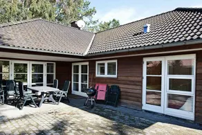 Modern Holiday Home in Store Fuglede With Garden - Image 5