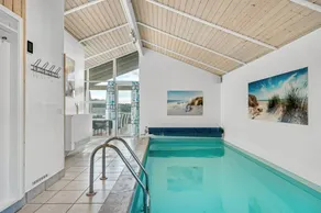 Holiday home with sauna, hot tub & barbeque - Image 5
