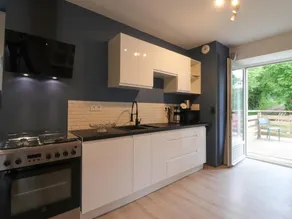 Voll ausgestattetes Landhaus mit Whirlpool, Pool und Garten - Image 3
