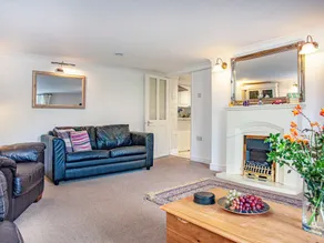 Cottage with garden | River view - Image 5