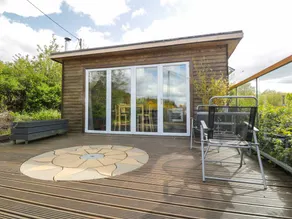 Pleasant cottage with garden & barbeque - Image 2