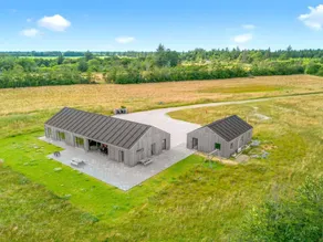 Child-friendly holiday home with terrace | Pets allowed - Image 2