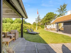 Family-friendly nice holiday home with barbeque & terrace | Close to the beach | Dogs allowed - Image 3