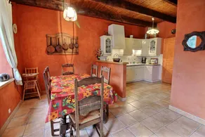 Gite with terrace & garden - Image 3
