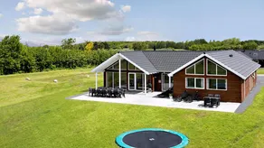 Children-friendly charming house with terrace, sauna & private pool | Pets are welcome - Image 2