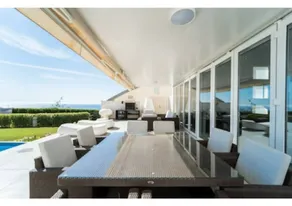 Villa with jacuzzi, private pool & terrace | Mountain view | Perfect for remote work - Image 5
