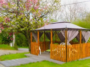 House with garden & terrace - Image 3
