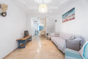 Holiday home with terrace | City view - Image 4