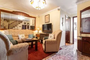 House with terrace, barbeque & garden - Image 3