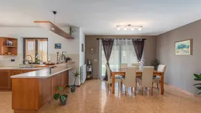 Ferienhaus mit Garten, privatem Pool und Terrasse - Image 5