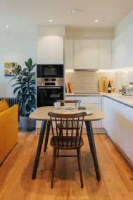 Spacious Flat in North London - Image 5