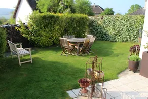 Cottage con terrazza, giardino e griglia | Vista sul giardino - Image 3
