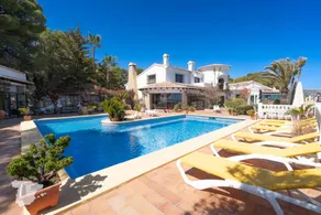 Villa with terrace, private pool & barbeque | Beach view - Image 2