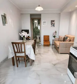 Child-friendly charming apartment with BBQ & garden | Garden view | Dogs allowed - Image 4