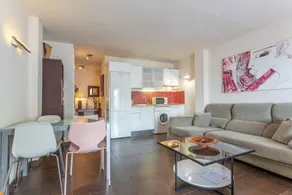 Exclusive Beachfront Apartment. - Image 4