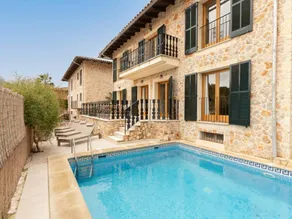 Charming villa with private pool - Image 3