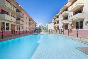 Bellissimo appartamento adatto alle famiglie con piscina | Accanto alla spiaggia | Ideale per il telelavoro - Image 3