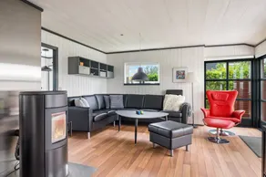Fully equipped house with garden, terrace & barbeque | Sea view | Dogs allowed - Image 5
