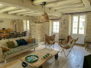 Templar house with pool near Chablis - Image 2