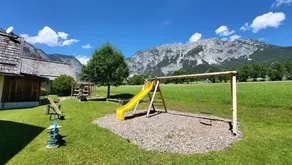 Holiday home with barbeque, garden & terrace | Mountain view - Image 2