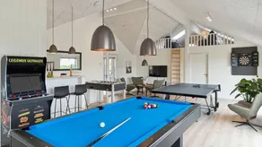 House with garden, pool & terrace - Image 3