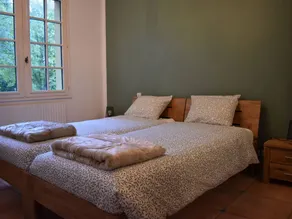 Peaceful forest retreat, perfect for family and friends - Image 4