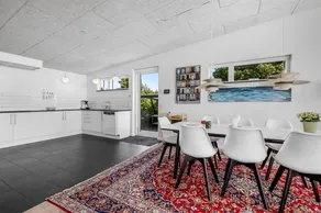 Holiday home with barbecue & terrace | Sea view - Image 3