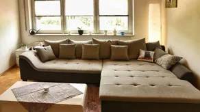 Family-oriented holiday apartment with terrace & pool - Image 2