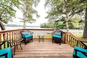 Lakefront Homey Cottage Offering Pristine Views of Cobosseecontee Lake from the Deck in Winthrop, Maine - Image 5
