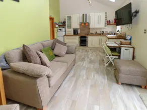 Family-friendly cottage with garden | Pet-friendly - Image 5