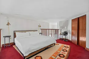Family-friendly charming flat - Image 2