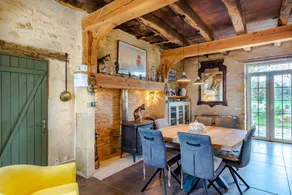 Holiday home with terrace, garden & pool - Image 4