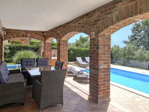 House with garden, barbecue & private pool - Image 2