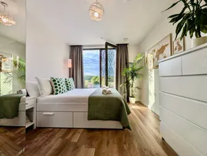 Amazing Flat With Free Parking and Balcony - Image 3