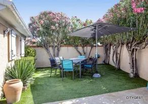 Villa with terrace, BBQ & private pool - Image 4