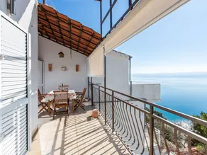 Casa con terraza y barbacoa - Image 4