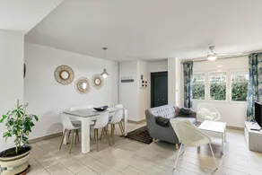 Refurbished Holiday Home "Casa en Begur" with Garden & Wi-Fi - Image 3