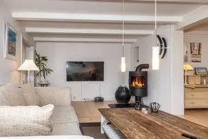 Holiday home with garden, terrace & BBQ - Image 4